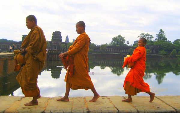 Monks at Angkor Wat Religious Education Tour Intercultural Understanding General Capabilities Australia and its Asian Neighbours Cross Curriculum Priorities Tour